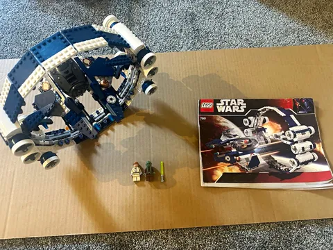 LEGO Star Wars 7661 Jedi Starfighter 100% Complete w/ Instructions No Box
