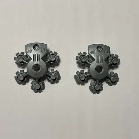 LEGO Bionicle Weapon 5 x 5 Shield with Gear Tips 44938 Pearl Light Gray x2