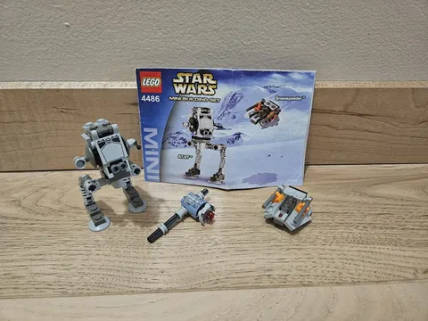 Lego Star Wars 4486 Mini Building Set Snowspeeder and AT-ST Missing 1 Piece