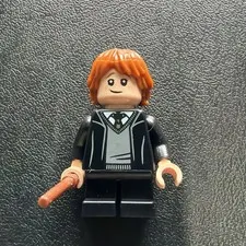 LEGO® Minifig hp319 - Ron Weasley - Hogwarts Robe
