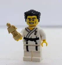 Karate Master Sensei Trophy Series 2 CMF LEGO® Minifigure Mini Figure