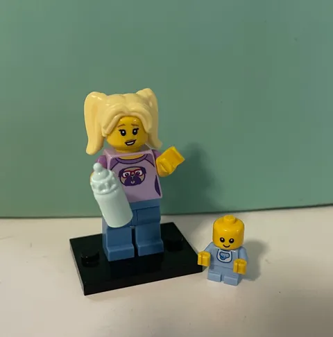LEGO: Baby Sitter Minifgure CMF Series 16 (2016) - RETIRED! HTF!