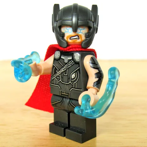 LEGO Marvel Super Heroes Thor Odinson 76084 Battle for Asgard Hela Valkyrie