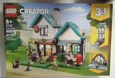 VT085: LEGO Creator 3 in 1: Cozy House (31139) NIB