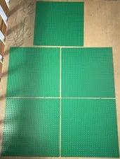 LEGO Branded Green Baseplate Lot of 5 Studded Plastic Baseplates for Building