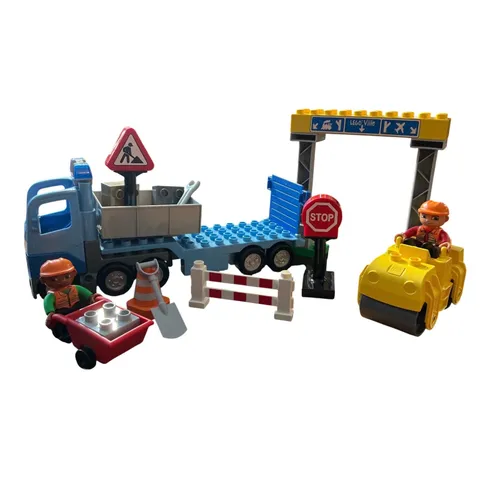 2010 LEGO Duplo 5652 LegoVille Road Construction Set Truck Steam Roller Figures