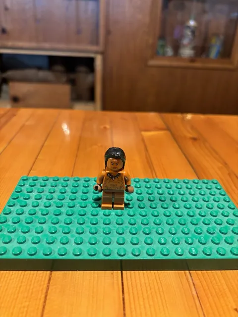 LEGO Ugha Warrior Indiana Jones Kingdom Of The Crystal Skull Figure With Hair