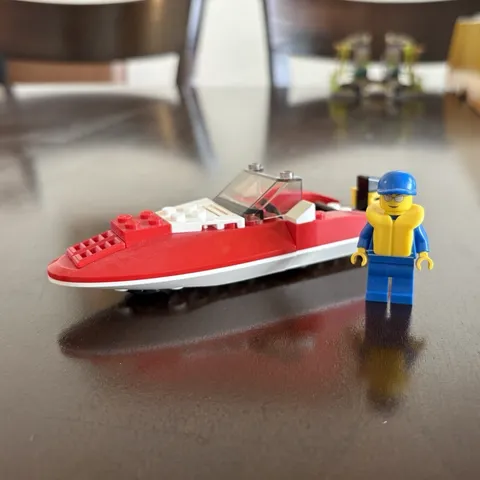 LEGO City 4641 Speed Boat 100% Complete w/ Minifig No Box