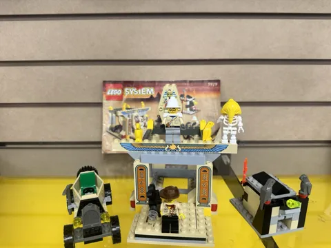 LEGO Set 5919 Valley of The Kings Pre Owned no box has manual