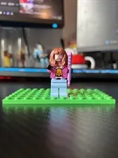 LEGO Garrett Garrison Minifig MIN216 Minecraft Movie 21272 Set Exclusive