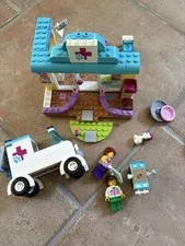 LEGO Juniors: Mia's Vet Clinic (10728): Includes Minifigs