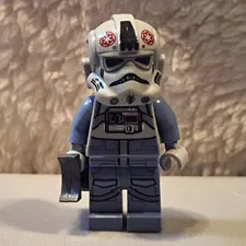 LEGO Star Wars Clone Trooper Pilot Minifigure w/ Helmet, Accessory