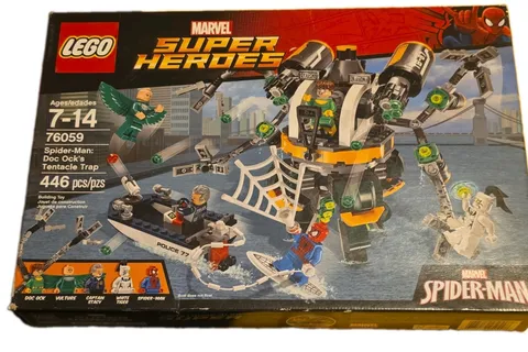 LEGO Marvel Super Heroes 76059 Spider-Man Doc Ock's Tentacle Trap 446 pcs