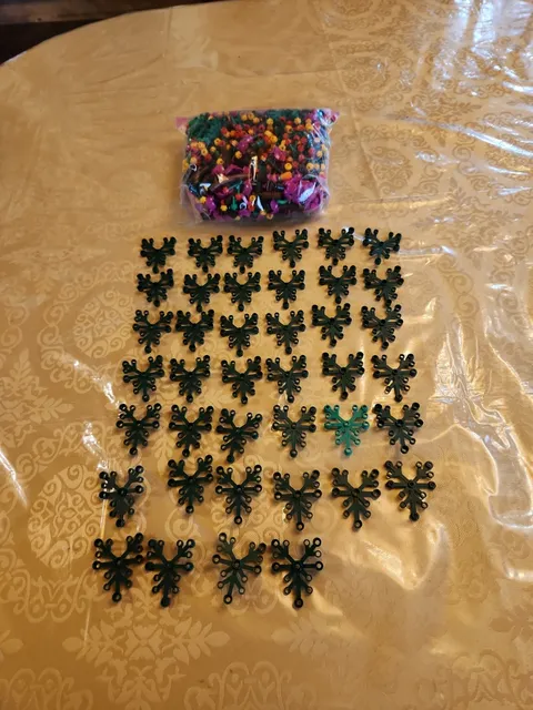  Lego Assorted Flowers Plant pieces Colorful & 6x5 Green Leaf Leaves #2