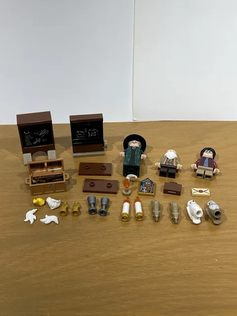 Lego Harry Potter Classroom Accessories Charms Transfigurations Class 3 Figures