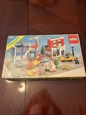 LEGO 6390 Main Street Legoland Town System 1990 - NEW Factory Sealed !