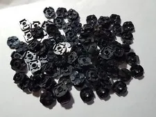 LEGO BULK LOT OF 100 BLACK ROUND PLATES 2X2 AXLE HOLE #4032