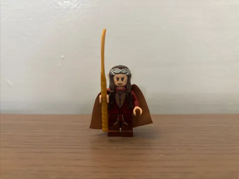 LEGO LOTR Elrond lor059 w/ Gold Sword Cape Minifigure Lord of the Rings