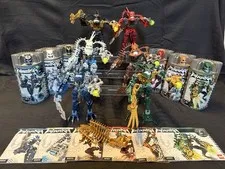 LEGO BIONICLE Piraka Set 8900-8905 with Canister + Instructions & Irnakk Gold Spine