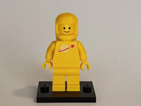 Lego - Classic Space Yellow Astronaut Minifigure Complete with Airtanks - tlm109