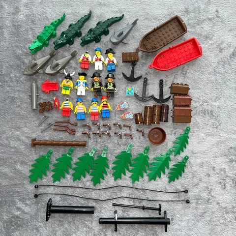 LEGO Minifigure Pirates Parts Animal Lot Set Bulk Sale