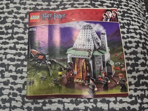 LEGO Harry Potter: Hagrid's Hut (4738) - Book Only!