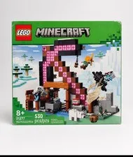 LEGO Minecraft The Pickaxe Mine 21277 Building Kit (530 Pieces)