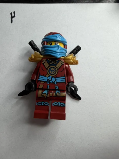 LEGO Ninjago Nya Minifigure Deepstone Armor Possession Gold Armor Authentic
