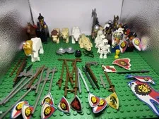 Lego Lion Knight King, Soldiers, Medieval Minifigs, Weapons & Animals! See descr