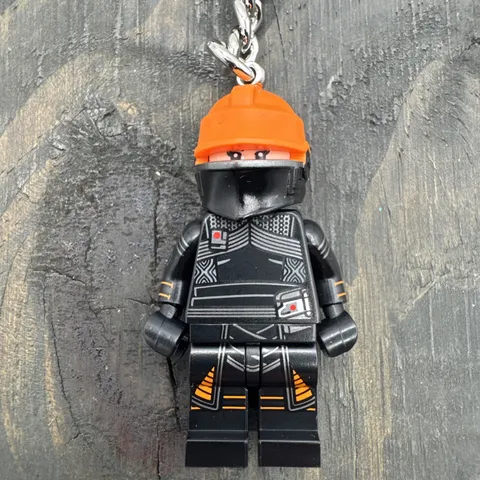 LEGO 854245 Fennec Shand Key Chain Mini Figure Bounty Hunter ( LIMITED) 🔥