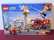 LEGO City Burger Bar Fire Rescue Set 327 pcs (60214) New in Box SEALED