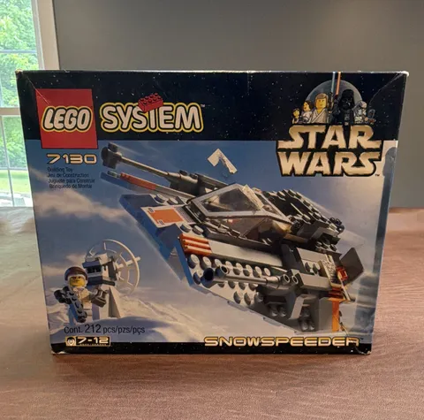 LEGO Star Wars 7130 Snowspeeder Episode V Vintage 212 pcs 1999 Box, sealed box