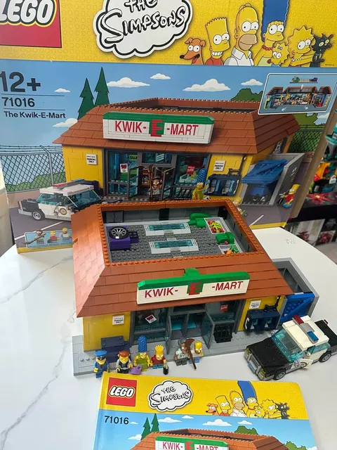 LEGO The Simpsons 71016 Kwik-E-Mart 2179 Pcs -丨With Instruction丨No box！