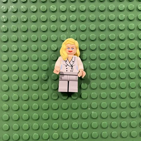 Lego 7197 Minifigure Elsa Schneider Indiana Jones iaj045 From Canal Chase ES32