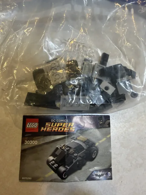 LEGO DC Super Heroes 30300 The Batmobile Polybag Incomplete with Instructions
