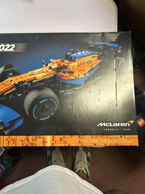 LEGO Technic McLaren Formula 1 Race Car 42141 Complete Set 2022, 1434 Pieces