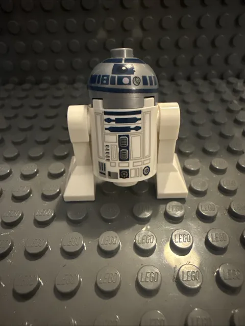 LEGO Star Wars R2-D2 Minifigure sw1085 MISPRINT Factory Error Astromech Droid