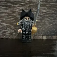 LEGO Blackbeard minifigure Pirates of the Caribbean 4195 Queen Anne's Revenge