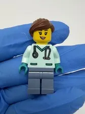 Lego Minifigure Veterinarian Female, Light Aqua Scrubs cty1532 City Wrong Pants
