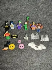 Lego DC Batman Minifigure And Parts Lot