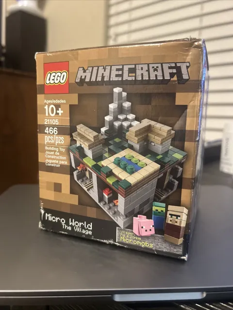 LEGO Minecraft Micro World: The Village Set 21105 Sealed Nib