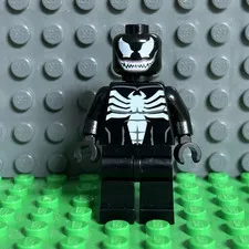 LEGO Marvel Venom Minifigure sh113 from 10665