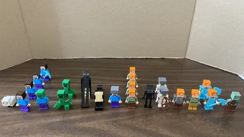 LEGO Lot of 23 MINECRAFT MINIFIGURES ~ Steve, Alex, Skeletons, Zombies