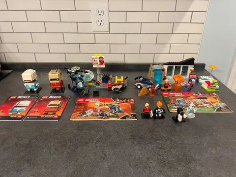 FUN LOT! LEGO Disney Incredibles - 41613, 10761, 10759 + Extra Minifgures