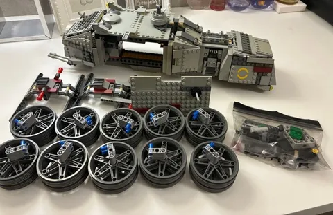 LEGO 8098 Clone Turbo Tank Star Wars The Clone Wars 2010 Missing without Box