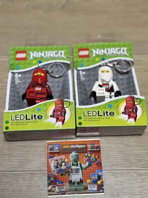 Lego Ninjago LED Lite Light Keychain Lot Set 2 new working lights 2012 in boxes