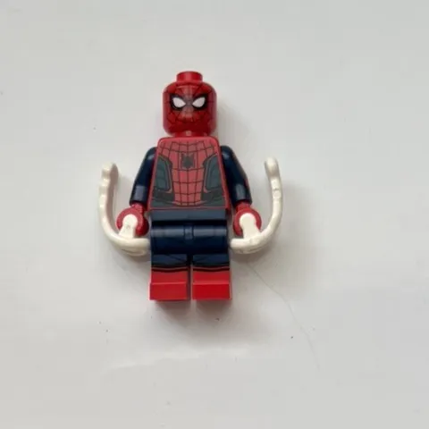 Lego Super Heroes Spider-Man Homecoming Minifigure Spider-Man sh420 76083 76082