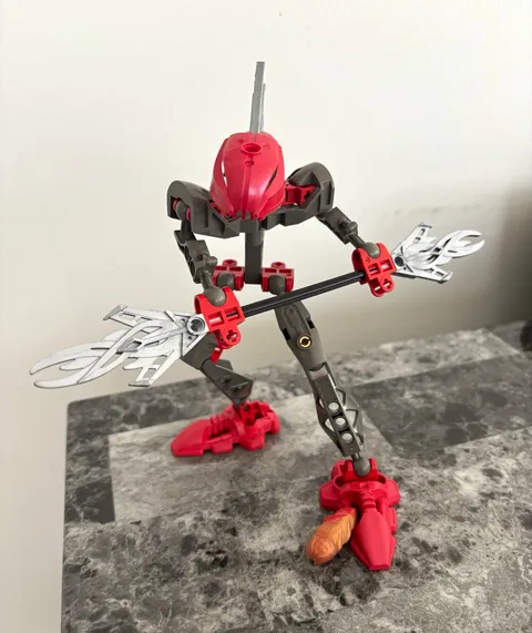 LEGO BIONICLE Rahkshi Turahk 8592 Complete Set w/ Manual & Canister