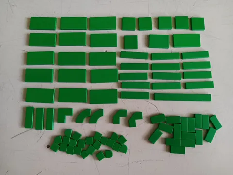 LEGO BULK LOT OF 84 GREEN SMOOTH TILES 1X1 1X2 1X3 1X4 2X2 2X4
