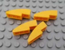 New LEGO Lot of 4 Bright Light Orange 3x1 Curved Slope Pieces